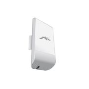 Ubiquiti LOCOM900 NanoStation M900 1 x Port 10/100Base-TX MIMO airMAX TDMA Station